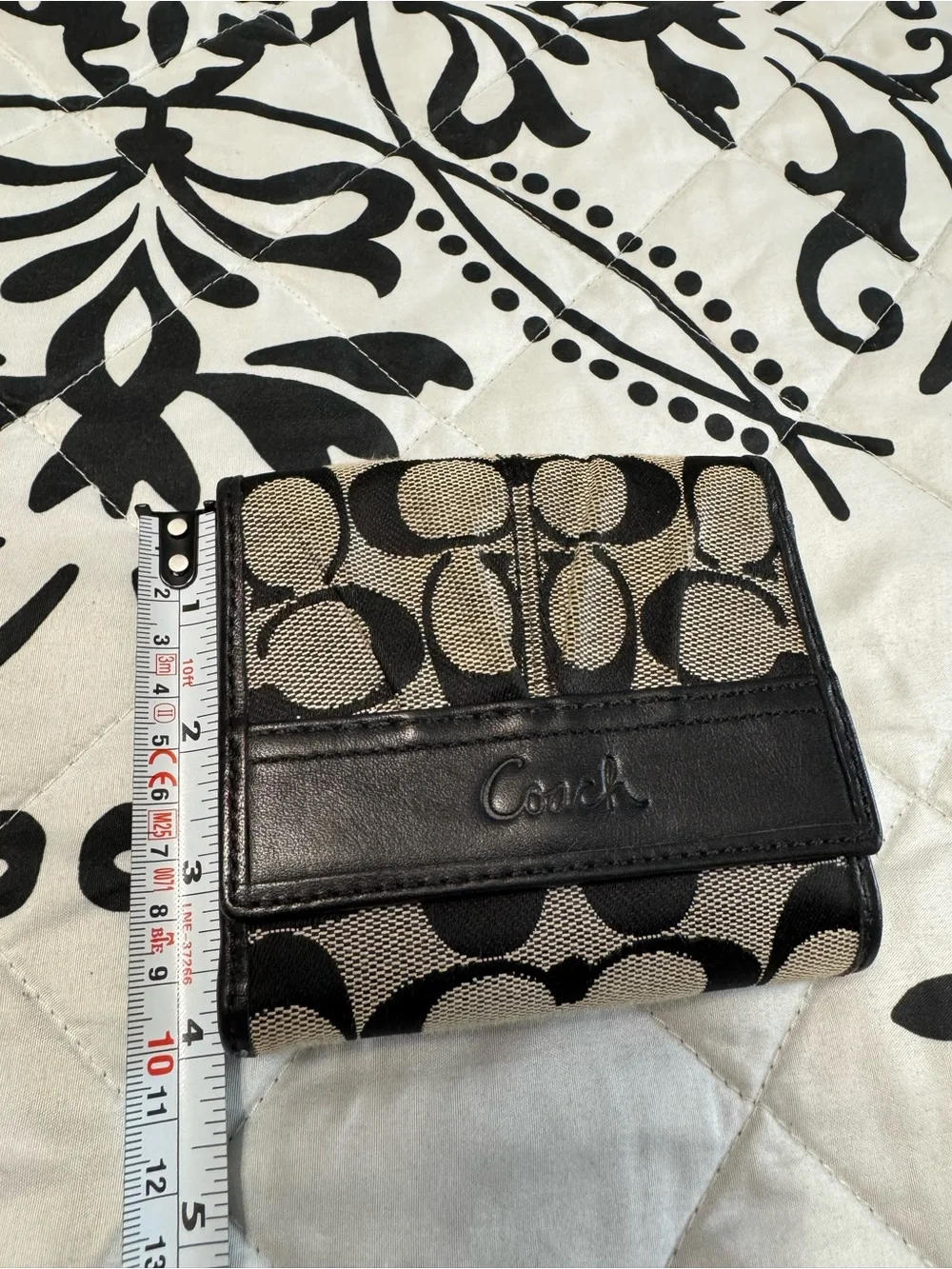 Coach Wallet double bill w Compact Card Holder in Black and Tan Signature Canvas
